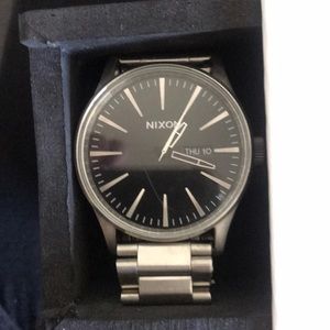 Men’s Nixon sentry watch